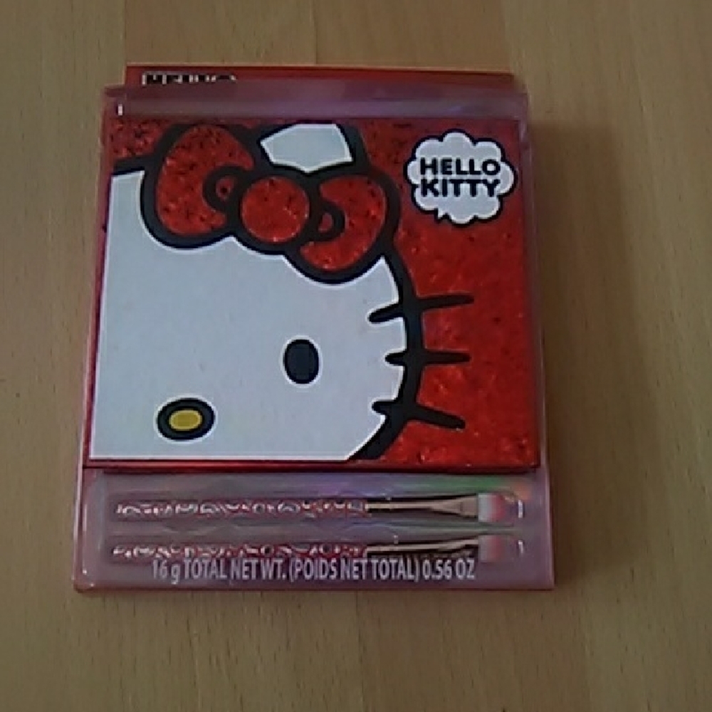 💲5⃣▶▶Sanrio Hello Kitty Red Eyeshadow Palette NEW